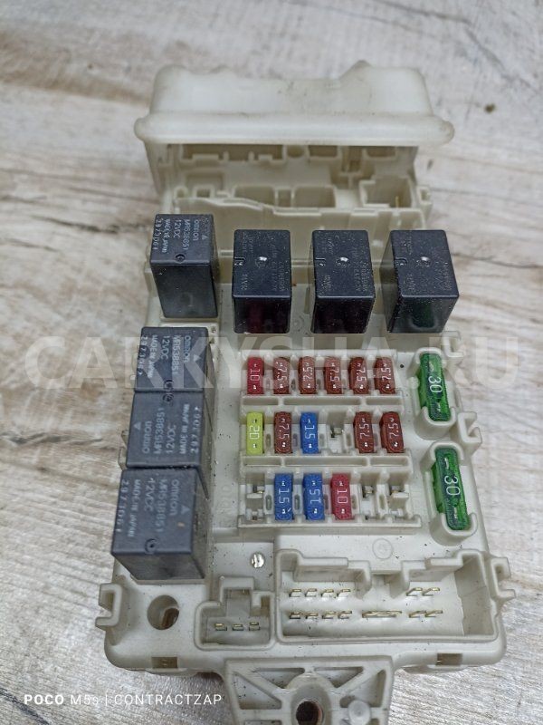 Блок предохранителей салонный Mitsubishi Lancer IX (2000—2007) Mitsubishi i оригинальный номер MN151067